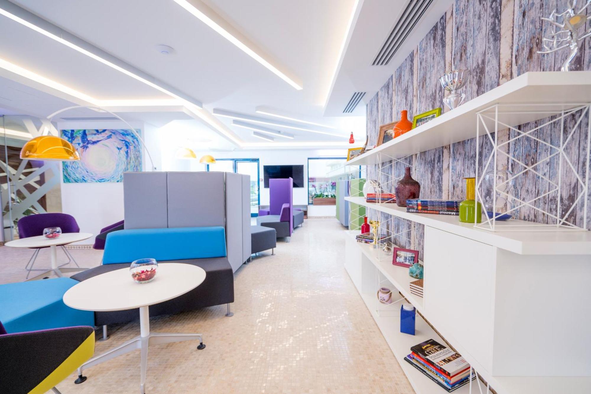 Studio One Accommodation Suites Букурещ Екстериор снимка