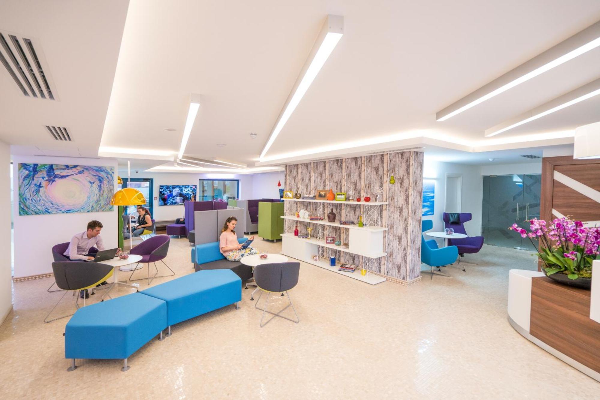 Studio One Accommodation Suites Букурещ Екстериор снимка