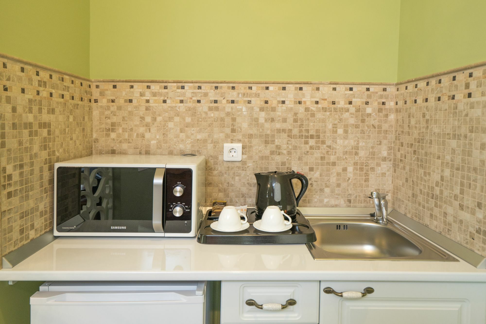 Studio One Accommodation Suites Букурещ Екстериор снимка