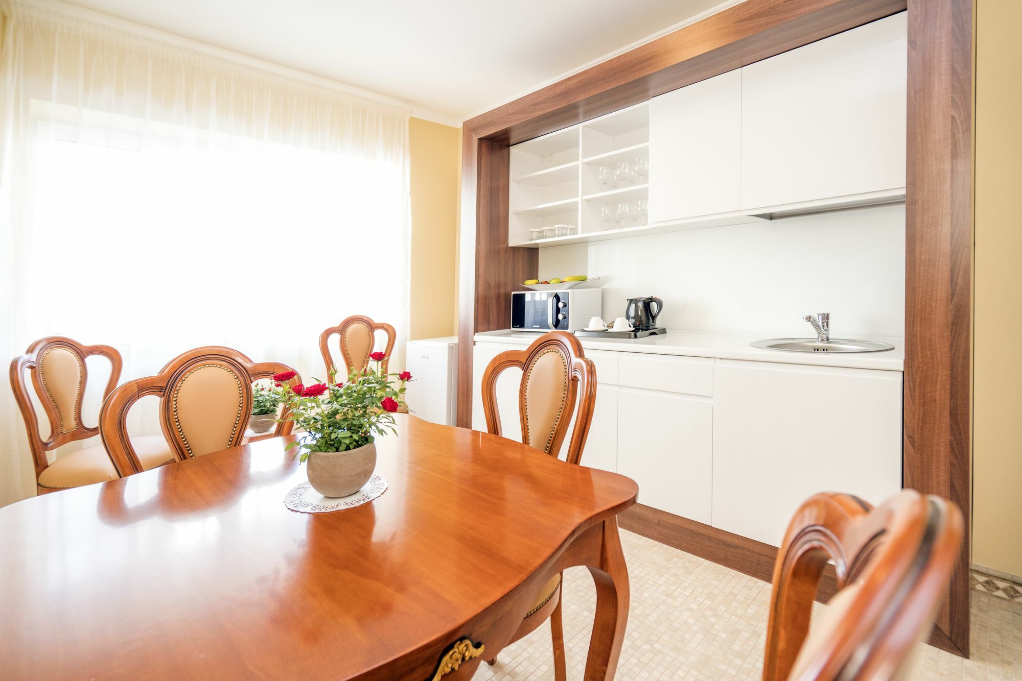 Studio One Accommodation Suites Букурещ Екстериор снимка