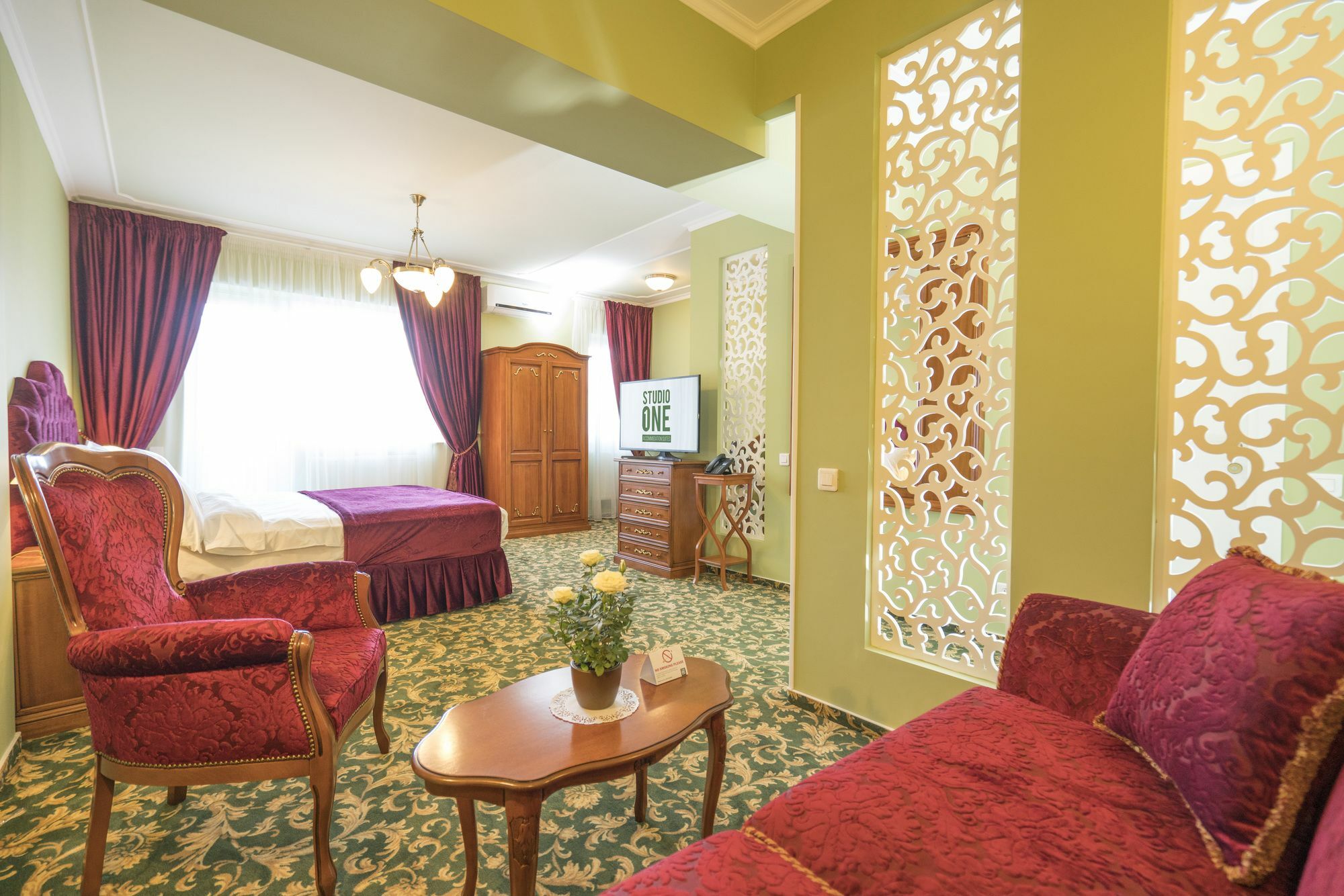 Studio One Accommodation Suites Букурещ Екстериор снимка