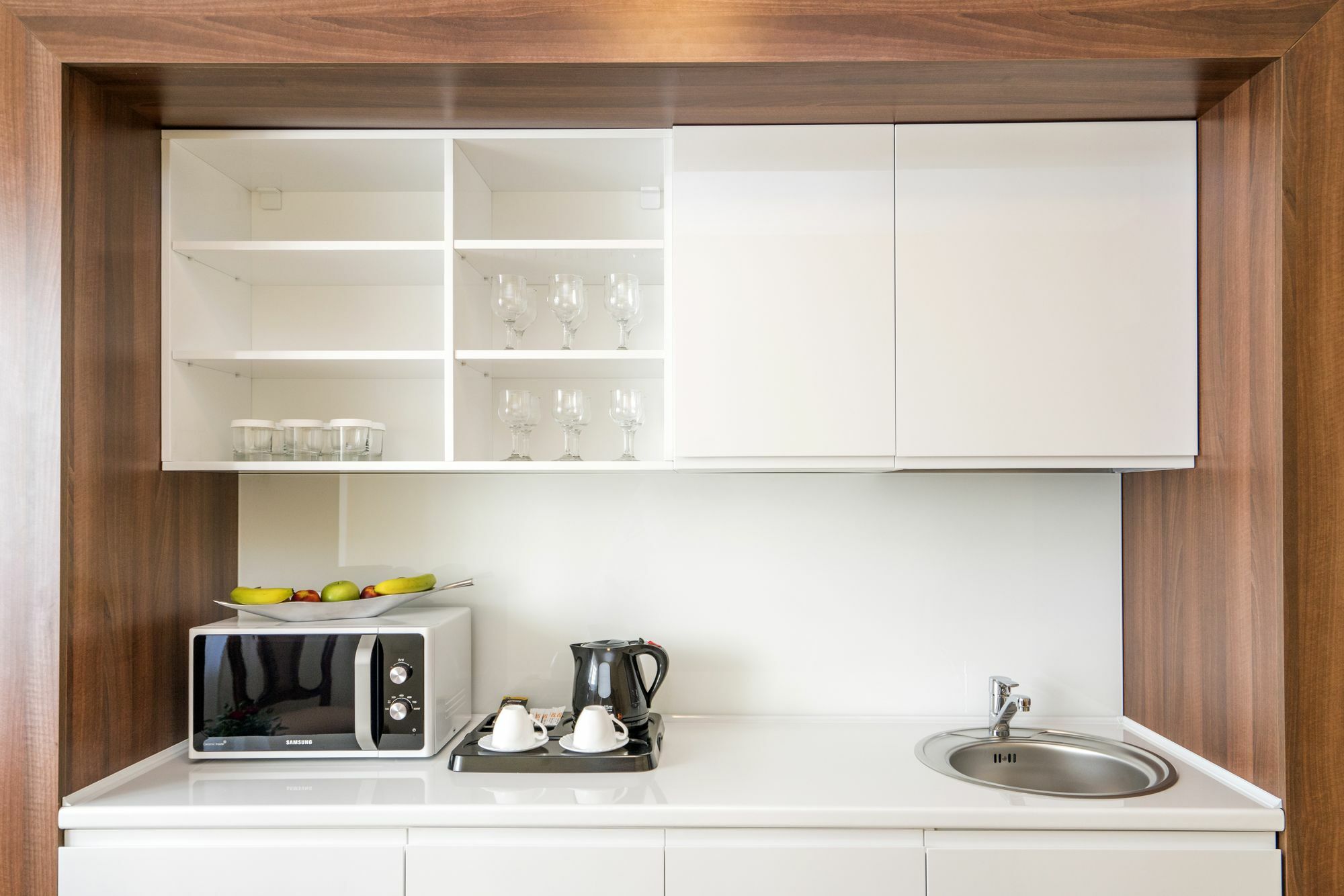 Studio One Accommodation Suites Букурещ Екстериор снимка